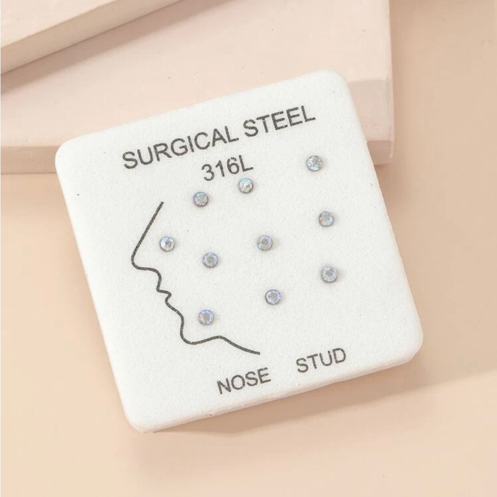 🌸10 PIECE NOSE & EAR STUDS🌸